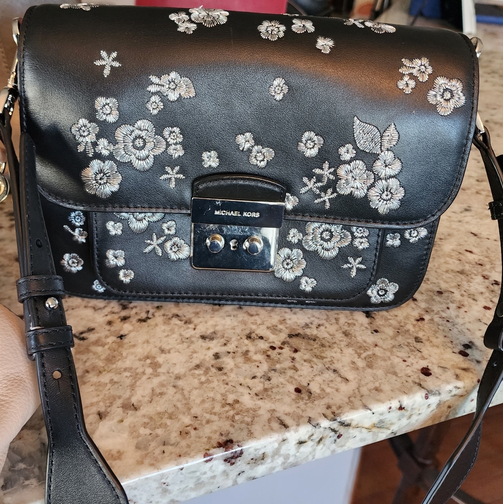 Michael Kors crossbody black